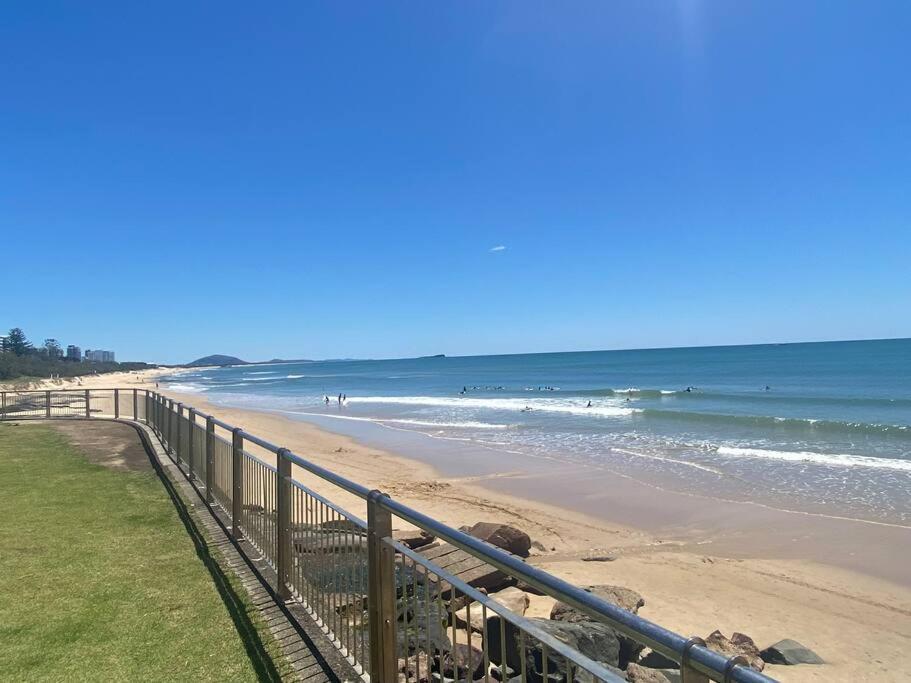 Alex Heads Beachfront Resort King Bed Studio Room Alexandra Headland Esterno foto